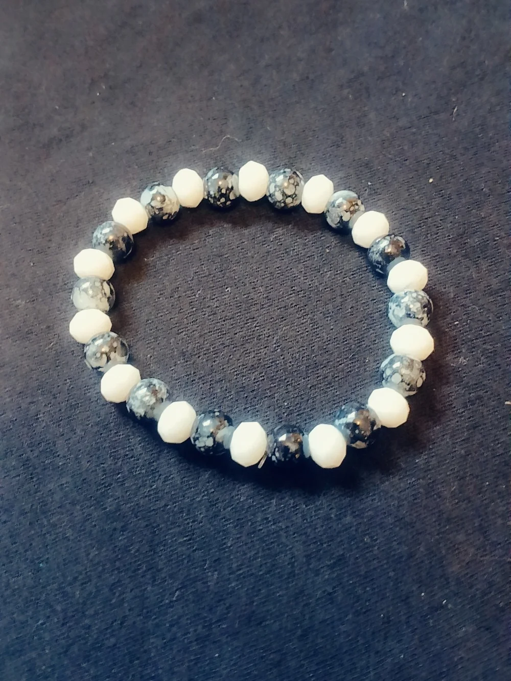 White and Gray Beaded Stretch Bracelet — Women’s Fashion Bracelet